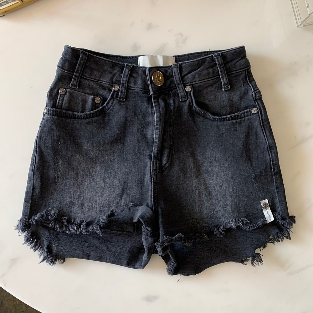 One Teaspoon Bonitas Black Swan High Waist Denim Shorts Frayed Bottom size 22